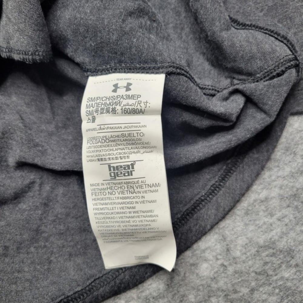 New Under Armour Women Hoodie Small Grey‎ Pockets Pullover Loose Heatgear Thin - Picture 10 of 11